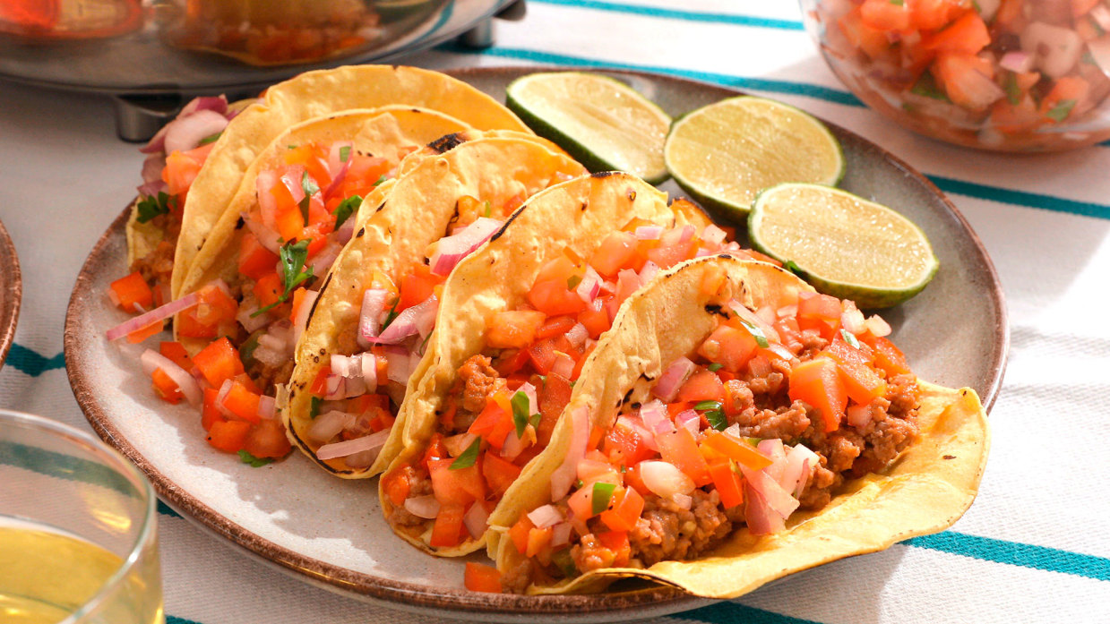 Tacos de carne picada con pico de gallo | Cocinatis