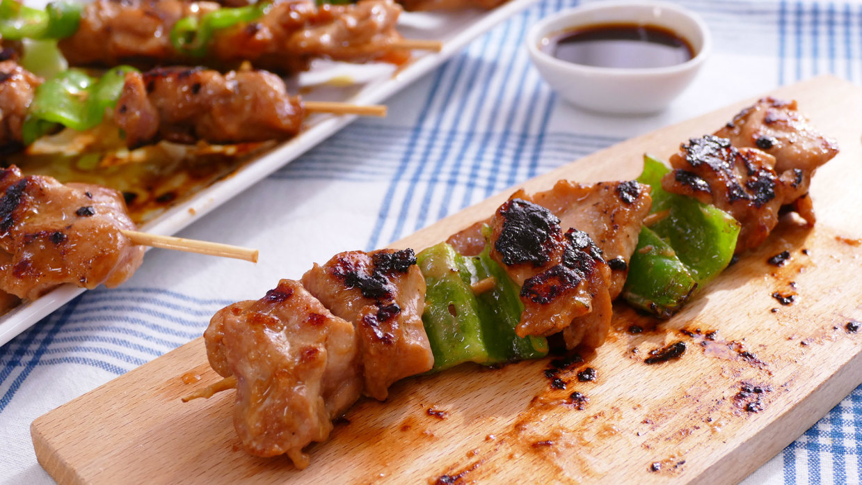 Yakitori, brocheta de pollo al estilo japonés