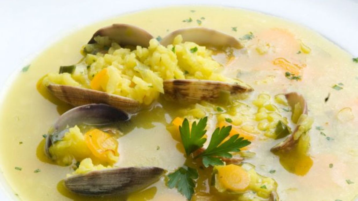 Sopa de arroz con almejas - Karlos Arguiñano