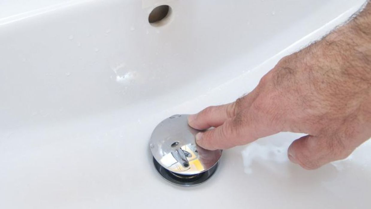 Reportero Sinceridad Cardenal Cómo sustituir el desagüe de un lavabo - Bricomanía
