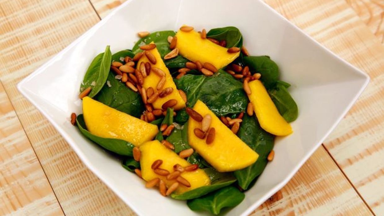 Ensalada de espinacas y mango - Karlos Arguiñano