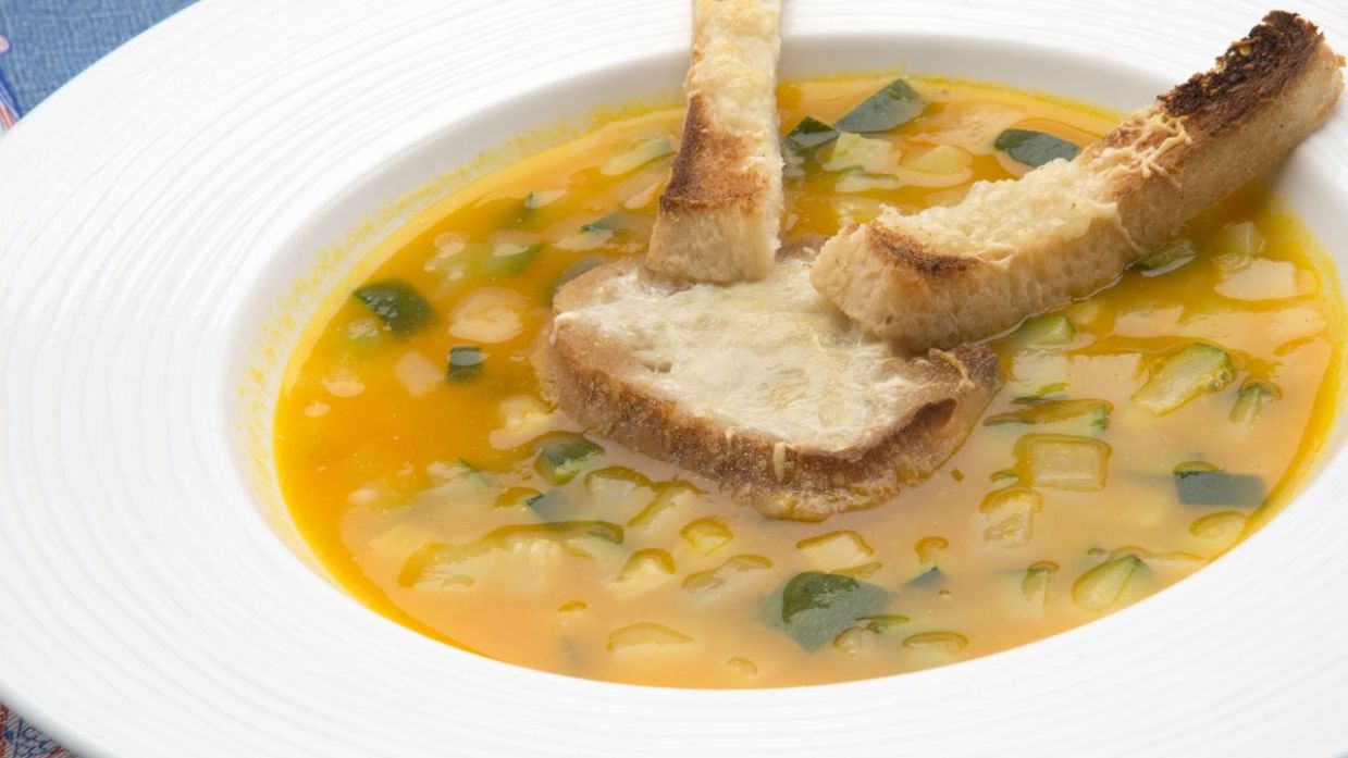 Sopa de calabaza con verduras - Karlos Arguiñano