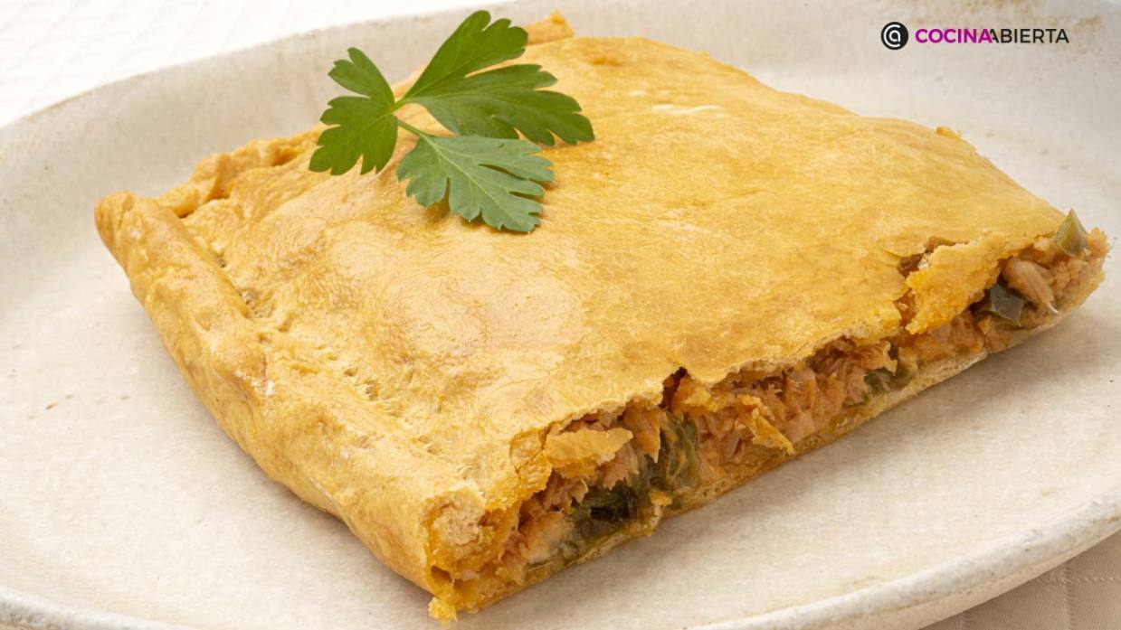 Empanada De Bacalao Y Pasas Arguiñano Empanada de atún y huevo - Receta de Karlos Arguiñano en Cocina Abierta -  Hogarmania